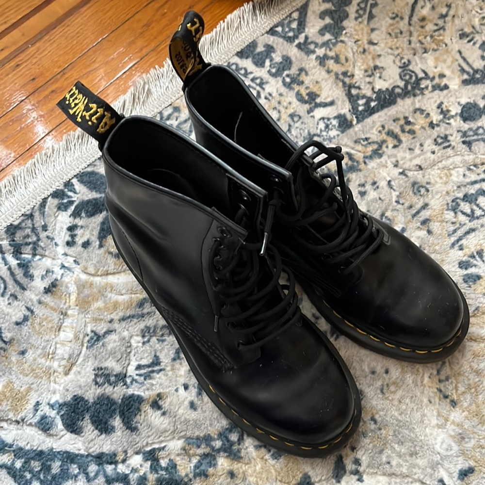 Dr. Martens 1460 Smooth Leather Lace Up Boots